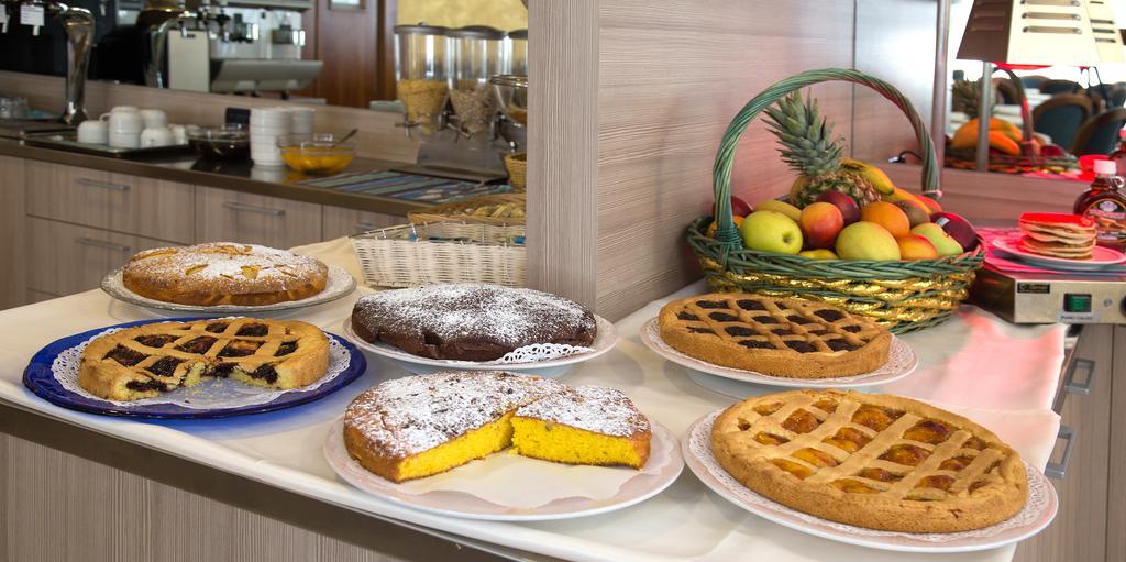 Hotel Piccinelli ريميني المظهر الخارجي الصورة