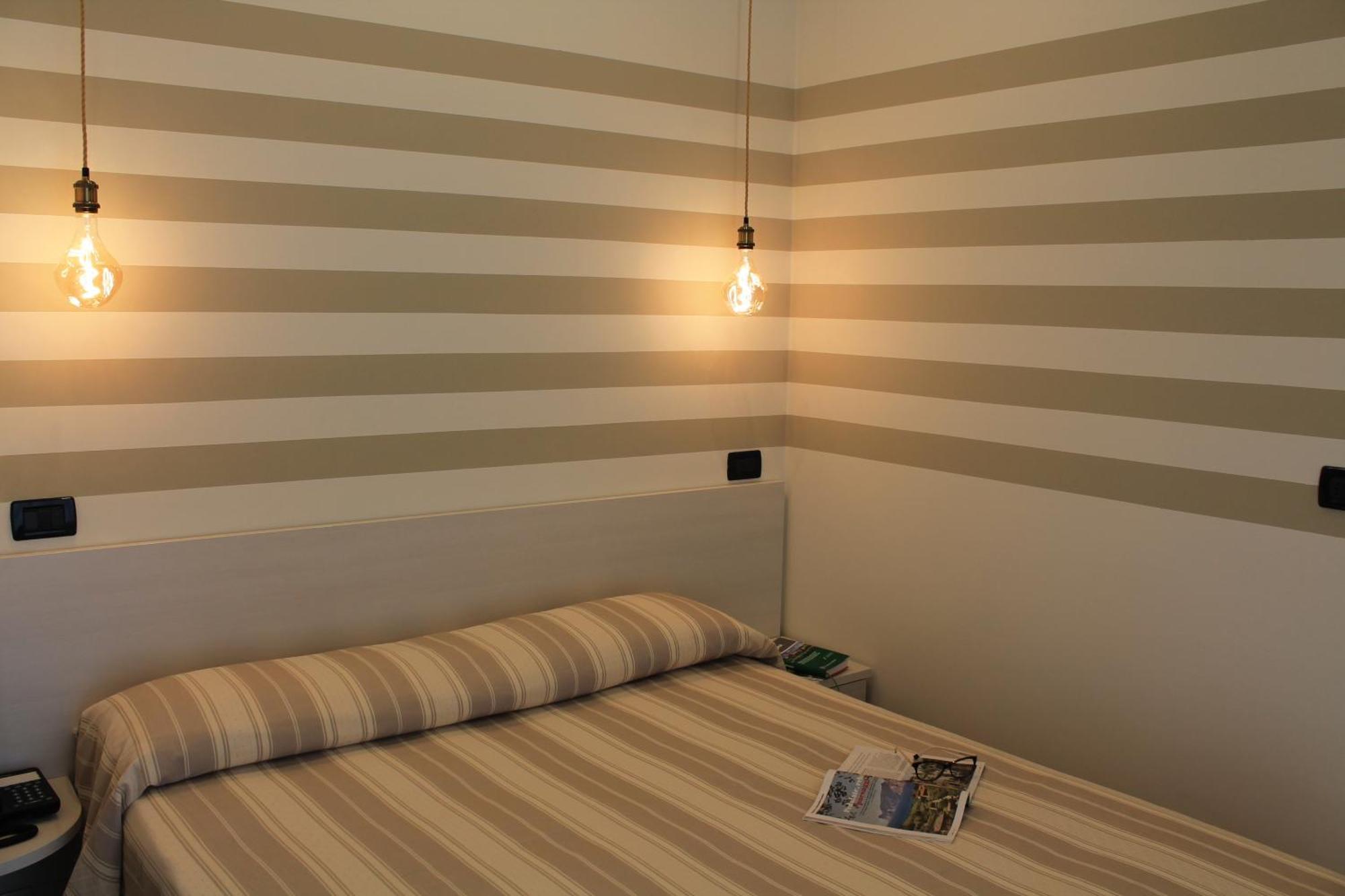 Hotel Piccinelli ريميني المظهر الخارجي الصورة
