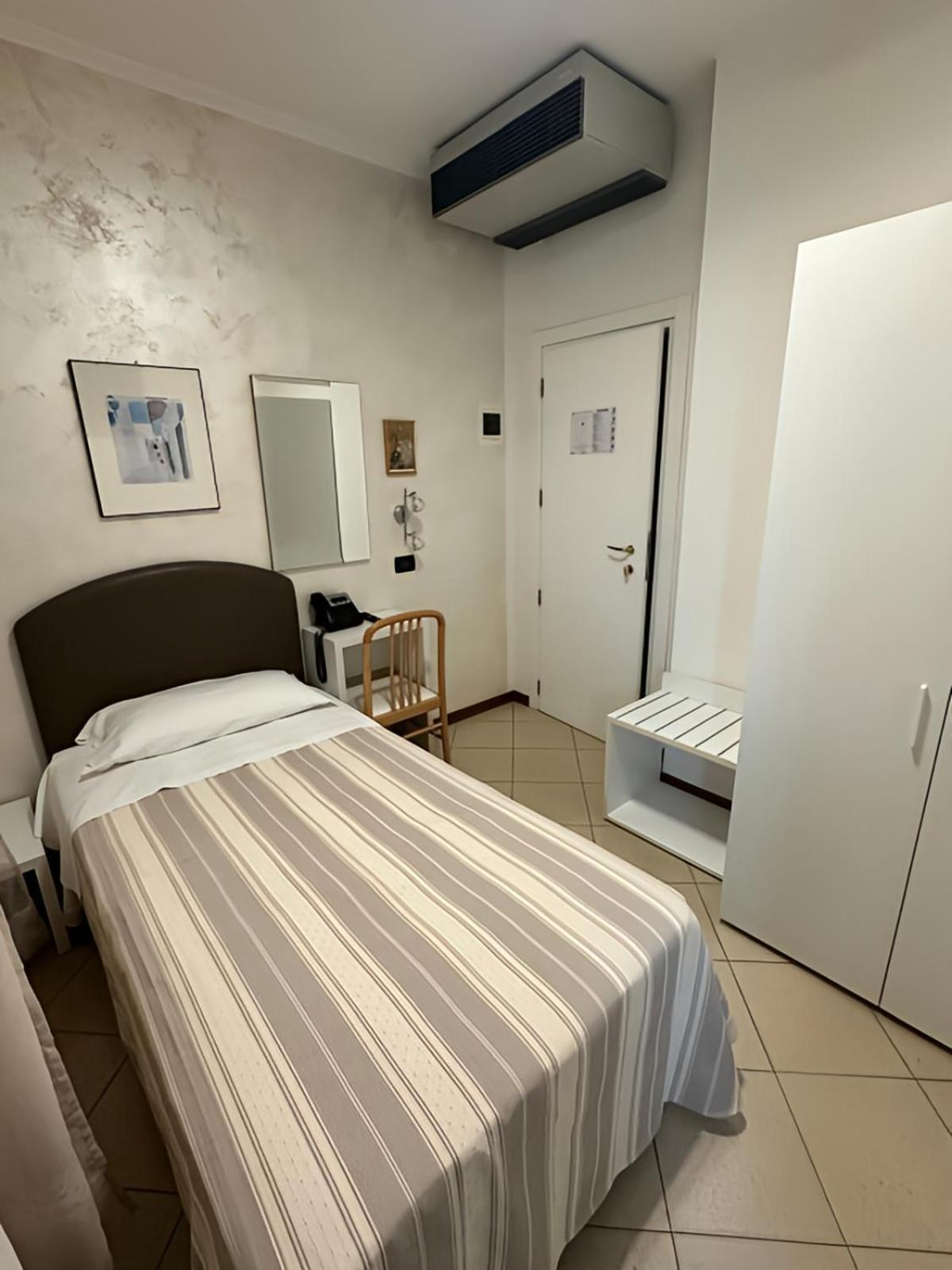 Hotel Piccinelli ريميني المظهر الخارجي الصورة