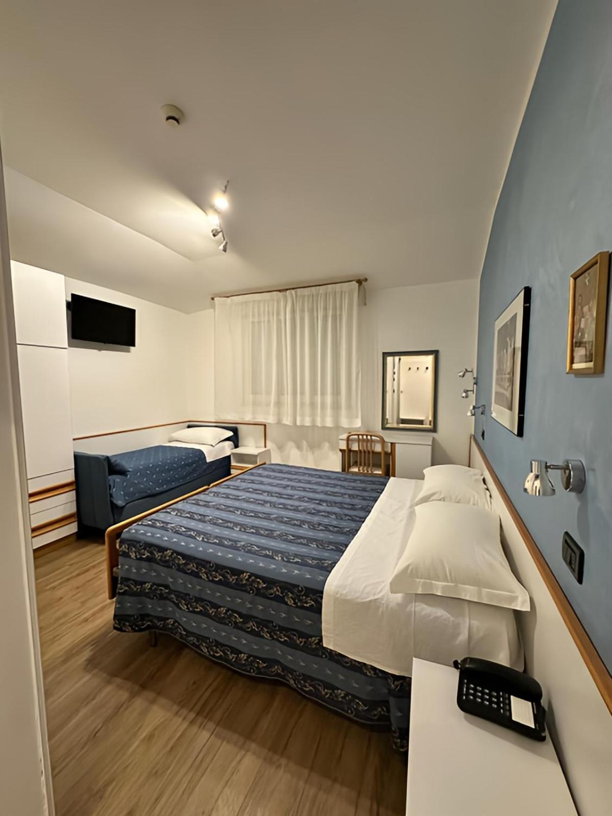 Hotel Piccinelli ريميني المظهر الخارجي الصورة