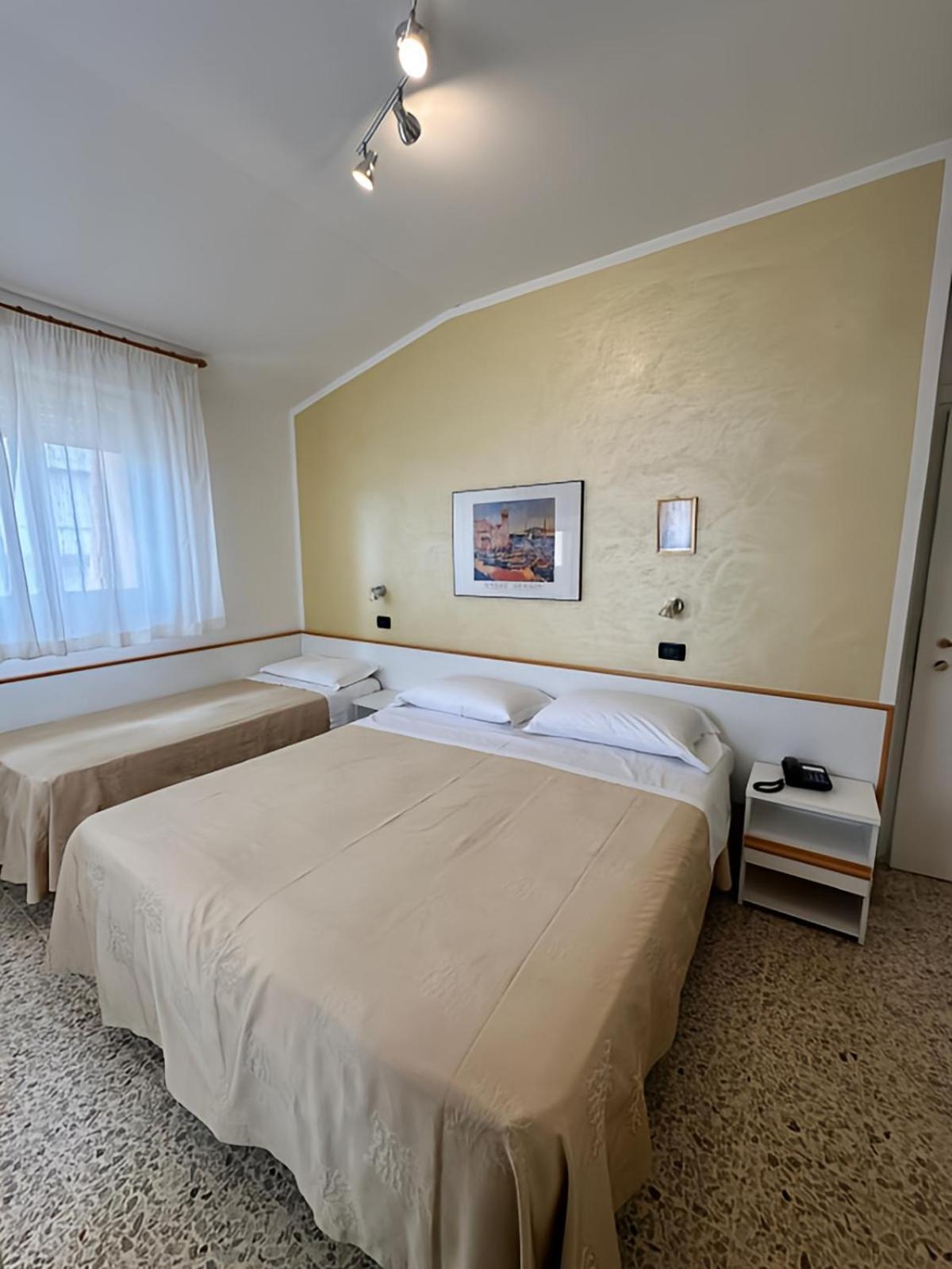 Hotel Piccinelli ريميني المظهر الخارجي الصورة