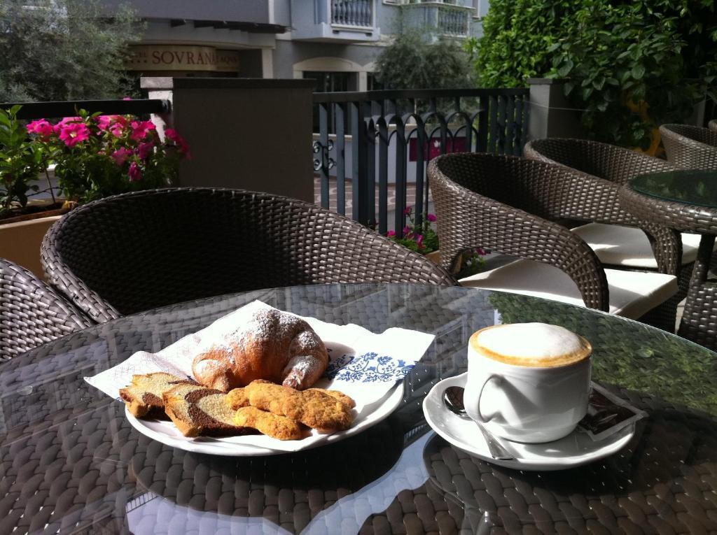Hotel Piccinelli ريميني المظهر الخارجي الصورة