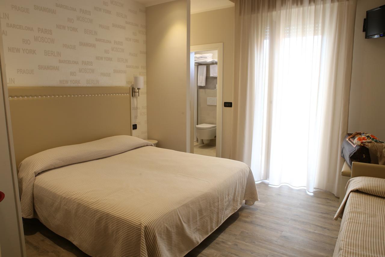 Hotel Piccinelli ريميني المظهر الخارجي الصورة